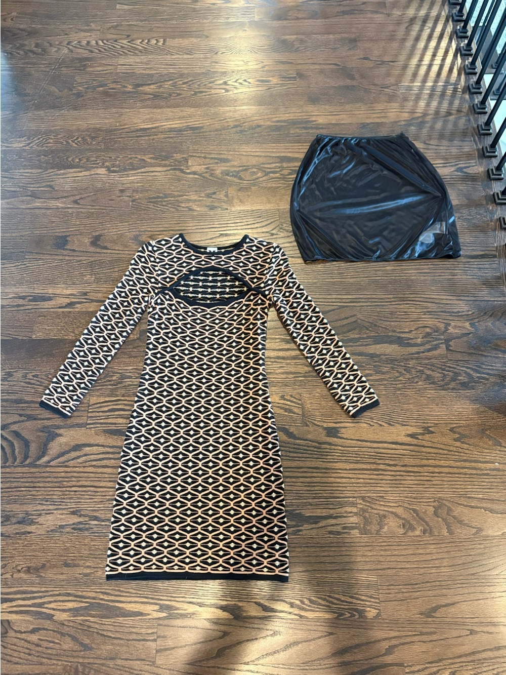 Missoni Geometric Diamond Knit Chest-Cutout Long Sleeve Dress - Picture 4 of 4
